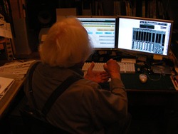 Oscar Wiggli dans le Studio Son